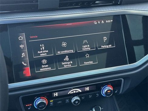 Certified 2025 Audi Q3 2.0T Premium w/ Convenience Package image 31