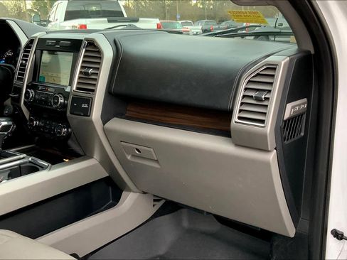 Used 2016 Ford F150 Lariat w/ Equipment Group 501A Mid image 18