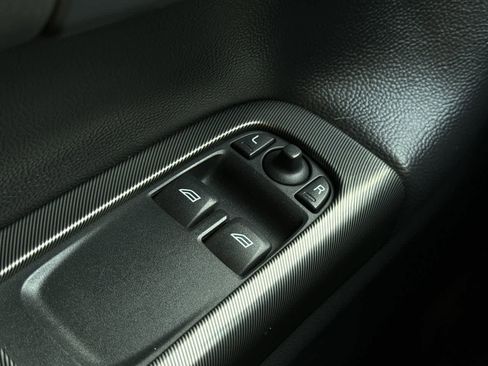 Used 2011 Volvo C30 T5 image 21