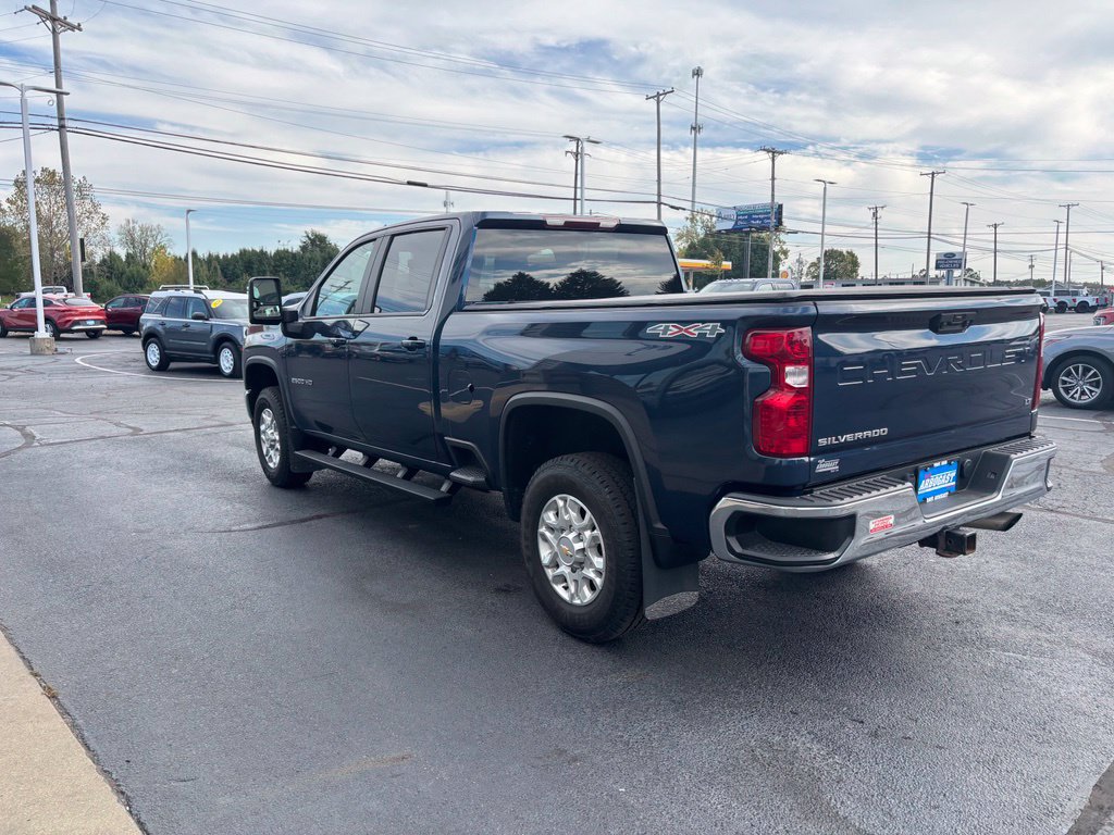 Used 2022 Chevrolet Silverado 2500 LT w/ Convenience Package AWD/4WD image 7