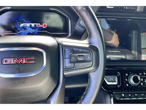 Used 2025 GMC Sierra 2500 AT4 w/ AT4 Premium Plus Package AWD/4WD image 13