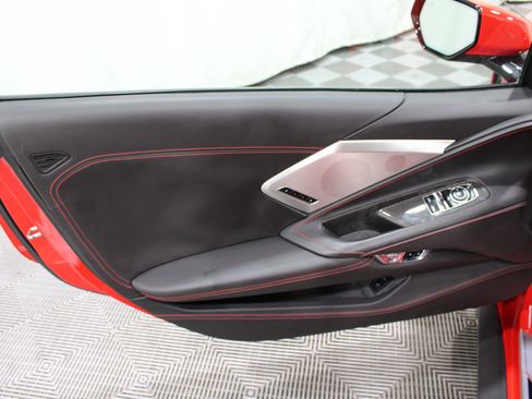 Used 2021 Chevrolet Corvette Stingray Premium Cpe w/ Z51 Performance Package RWD image 6