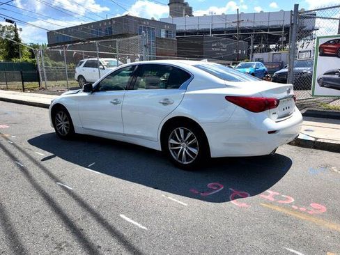 Used 2015 INFINITI Q50 Premium image 3