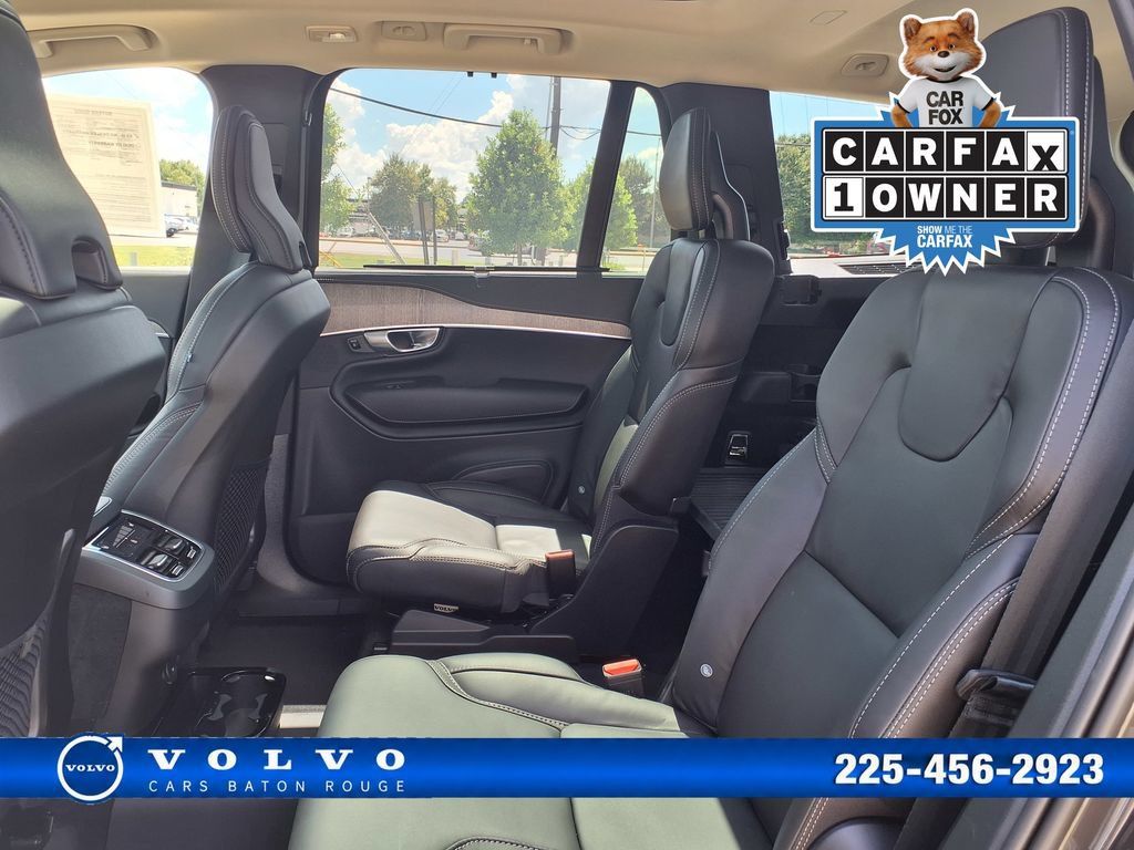 Certified 2024 Volvo XC90 B6 Ultimate w/ Protection Package Premier AWD/4WD image 17