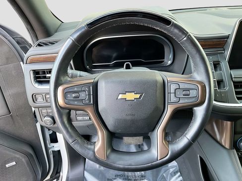 Used 2023 Chevrolet Suburban High Country w/ Advanced Technology Package AWD/4WD image 11
