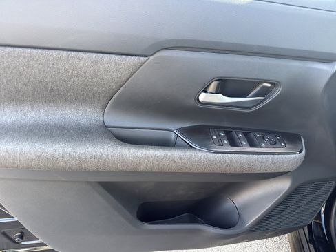 New 2026 Nissan Kicks SV image 13