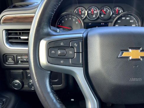 Used 2023 Chevrolet Suburban LS RWD image 22