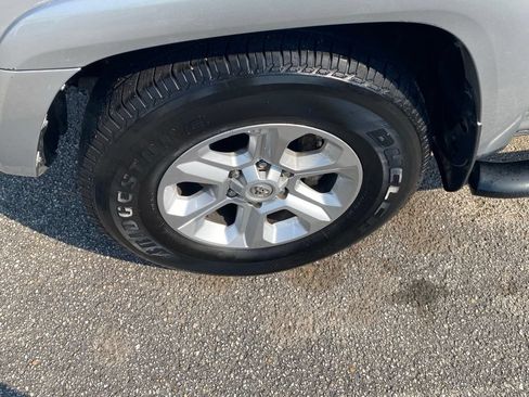 Used 2018 Toyota 4Runner SR5 RWD image 18