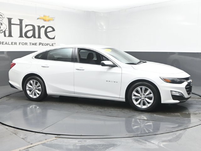 Used 2025 Chevrolet Malibu LT FWD image 1
