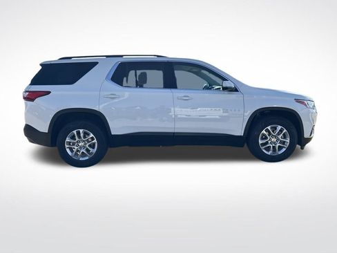 Used 2020 Chevrolet Traverse LT image 18
