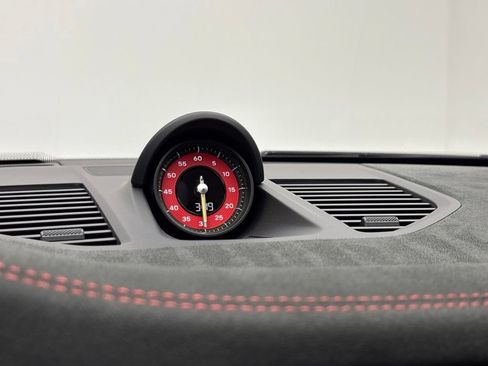 Certified 2025 Porsche 911 GT3 RWD image 29