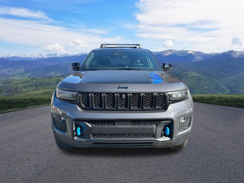 Used 2024 Jeep Grand Cherokee Trailhawk AWD/4WD image 9
