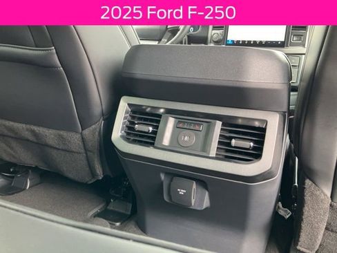New 2025 Ford F250 Platinum AWD/4WD image 21