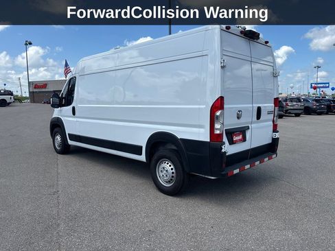 Used 2025 RAM ProMaster 2500 FWD image 3