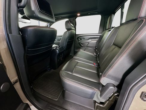 Used 2021 Nissan Titan PRO-4X w/ Pro-4x Convenience Package AWD/4WD image 30