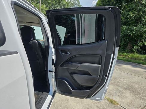 Used 2017 Chevrolet Colorado LT w/ LT Convenience Package image 25