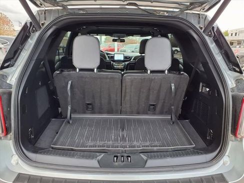 Used 2022 Ford Explorer ST-Line w/ Class IV Trailer Tow Package image 25