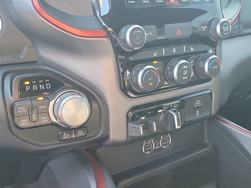 Used 2022 RAM 1500 Rebel w/ Night Edition image 23