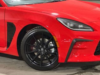 New 2025 Toyota GR86 Premium RWD video 2