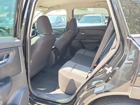 Used 2024 Nissan Rogue SV FWD image 13