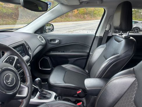 Used 2021 Jeep Compass Latitude w/ Sun and Sound Group image 32