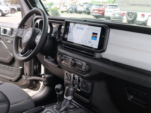 New 2024 Jeep Wrangler Unlimited Sport image 5