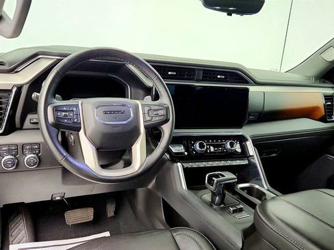 Used 2024 GMC Sierra 1500 Denali w/ Denali Reserve Package AWD/4WD image 12