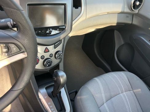 Used 2013 Chevrolet Sonic LT FWD image 8