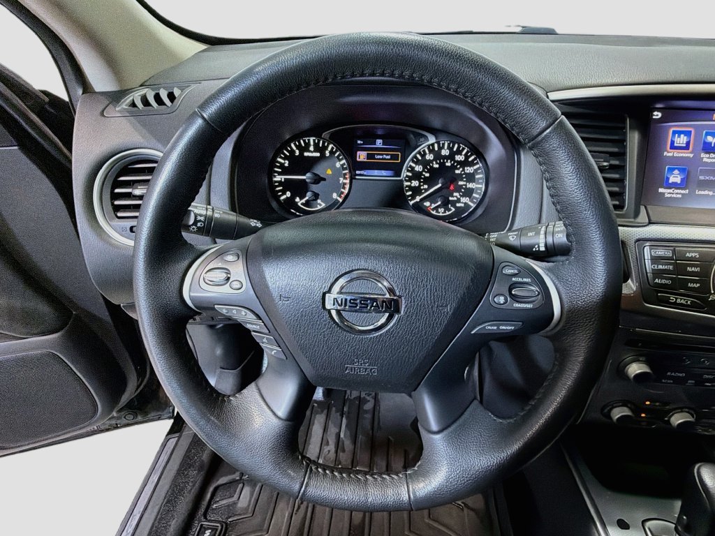 Used 2018 Nissan Pathfinder SL FWD image 10