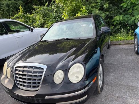 Used 2005 Kia Amanti FWD image 1