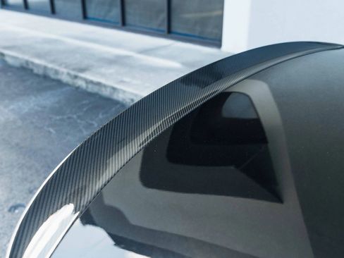 Used 2018 BMW M3 CS RWD image 9