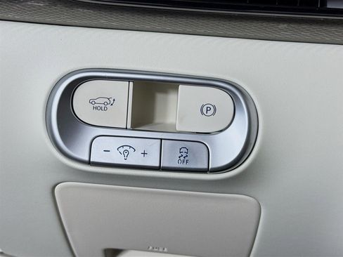 New 2024 Genesis GV60 Performance image 10