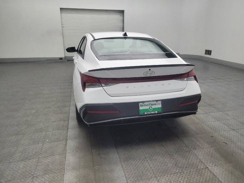 Used 2025 Hyundai Elantra Sport FWD image 6