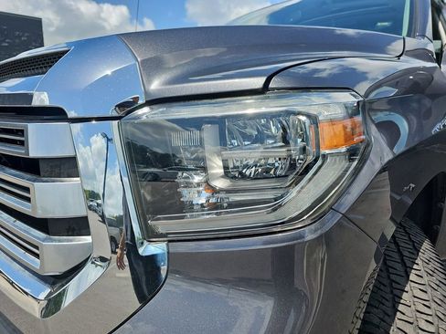 Used 2018 Toyota Tundra Limited w/ Limited Premium Package AWD/4WD image 35