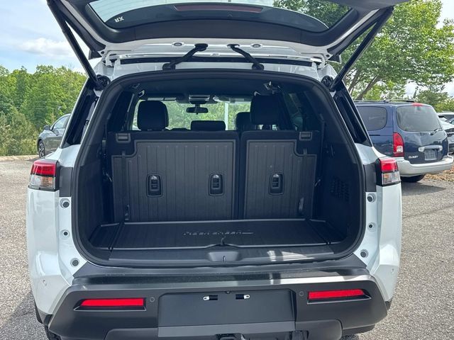 New 2026 Nissan Pathfinder Rock Creek AWD/4WD image 14