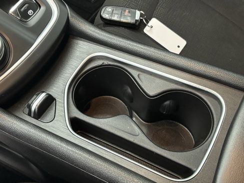 Used 2016 Chrysler 200 Limited image 23