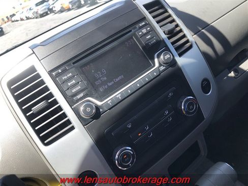 Used 2016 Nissan Frontier SV AWD/4WD image 14