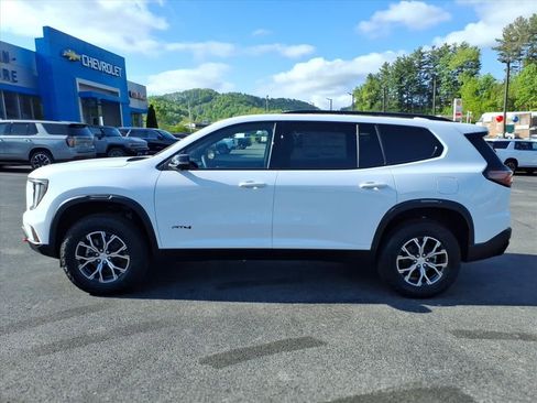 New 2026 GMC Acadia AT4 AWD/4WD image 2