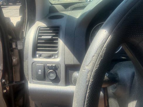 Used 2011 Honda CR-V LX image 9