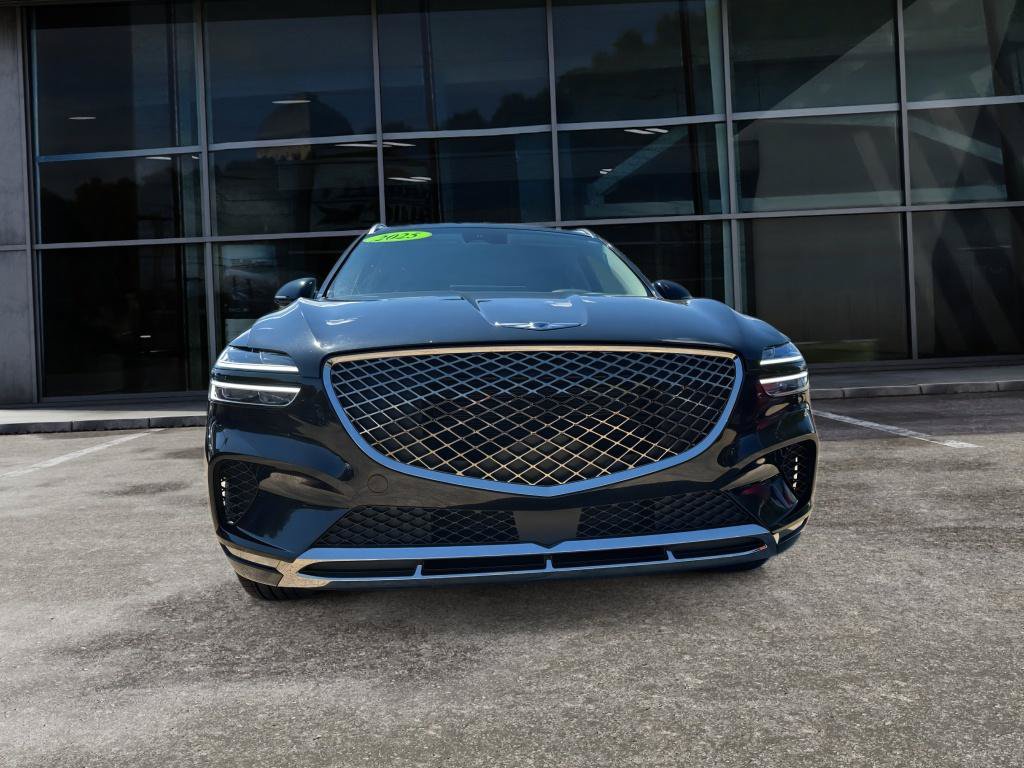 Used 2025 Genesis GV70 2.5T AWD/4WD image 2