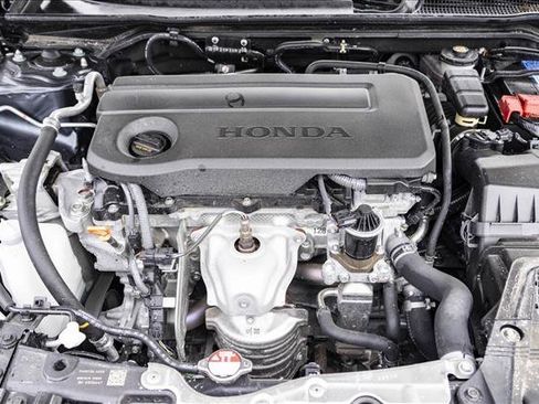 Used 2025 Honda Civic Sport image 30