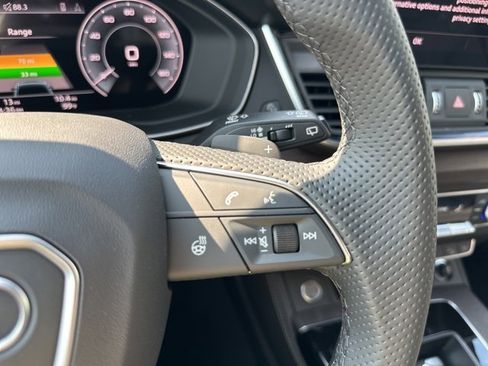 New 2025 Audi Q5 e Premium Plus image 16
