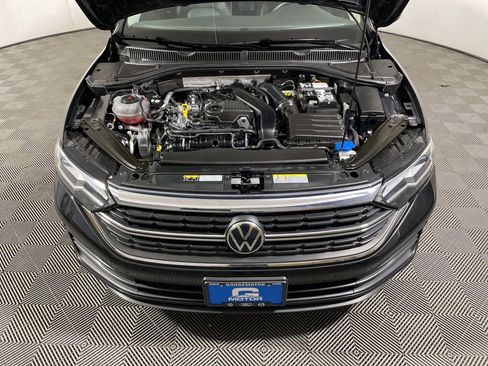 Used 2024 Volkswagen Jetta SE FWD image 25