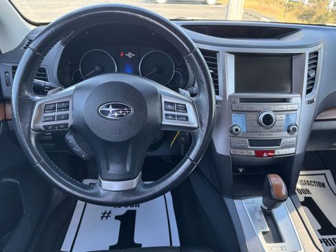 Used 2014 Subaru Outback 2.5i Limited AWD/4WD image 12