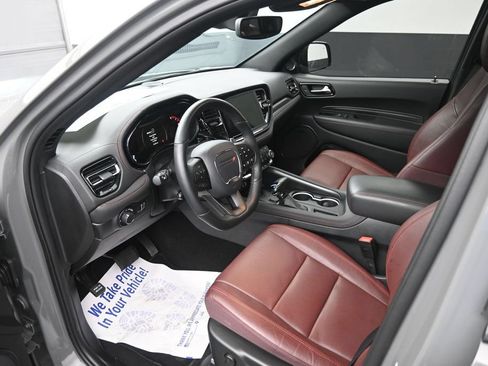Used 2025 Dodge Durango GT AWD/4WD image 9