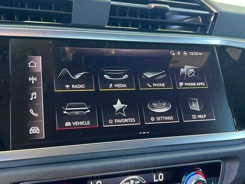 Used 2023 Audi Q3 2.0T Premium Plus w/ Premium Plus Package image 32