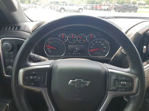 Used 2019 Chevrolet Silverado 1500 LT Trail Boss AWD/4WD image 7