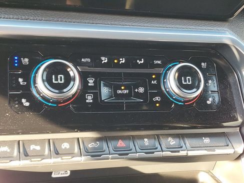 Used 2022 GMC Sierra 1500 Denali AWD/4WD image 23