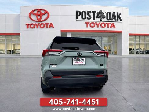 Used 2019 Toyota RAV4 XLE w/ Protection Package AWD/4WD image 12