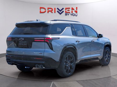 New 2026 Chevrolet Traverse RS FWD image 5
